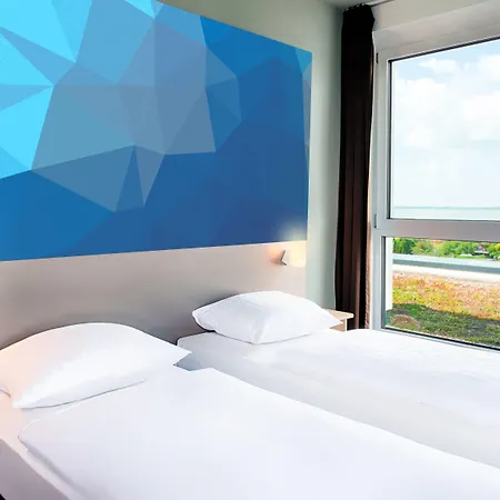 B&B Hotel Idar-Oberstein 3*
