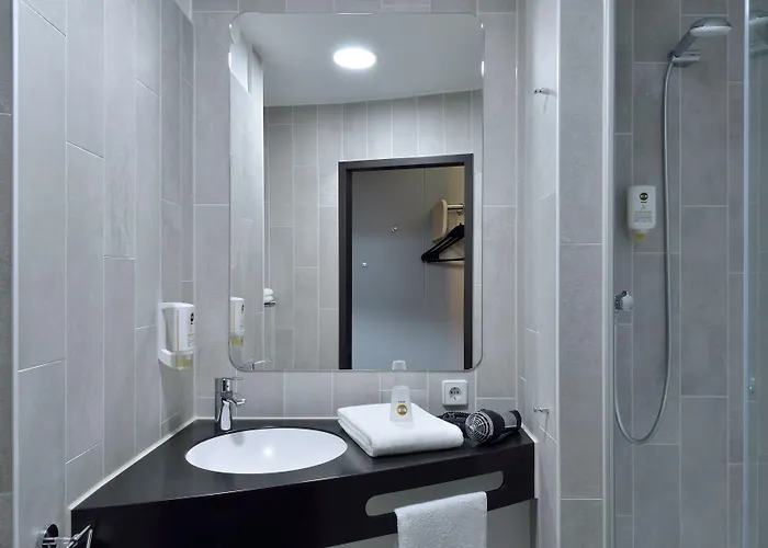 B&B Hotel Idar-Oberstein 3*