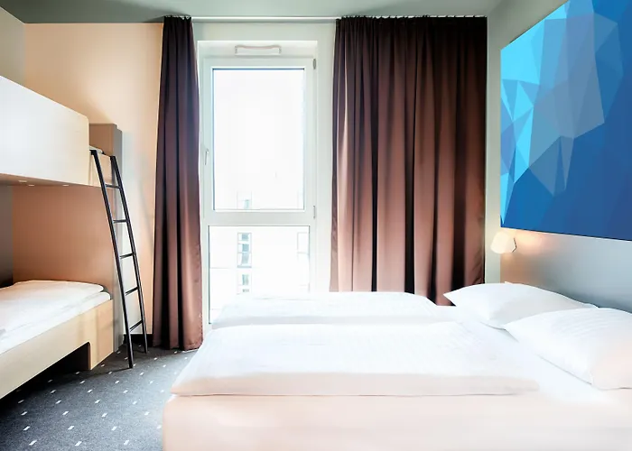 B&B Hotel Idar-Oberstein מלון